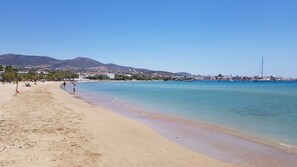 Am Strand, Liegestühle, Strandtücher
