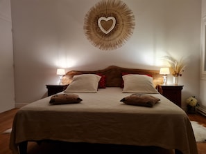 Memory-foam beds, free WiFi