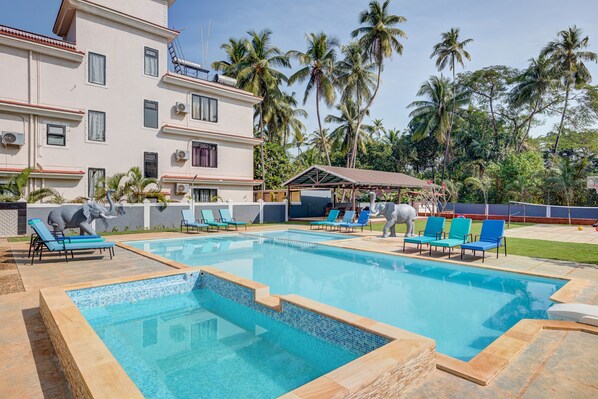 Villa Calangute Phase 17 -10BHK | Pool