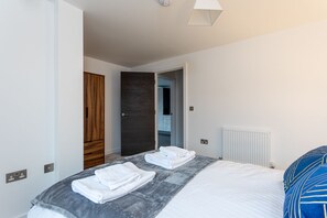 Apartment | 2 bedrooms, free WiFi, bed sheets - Modern & Stylish 2 Bed York Apartment (York)