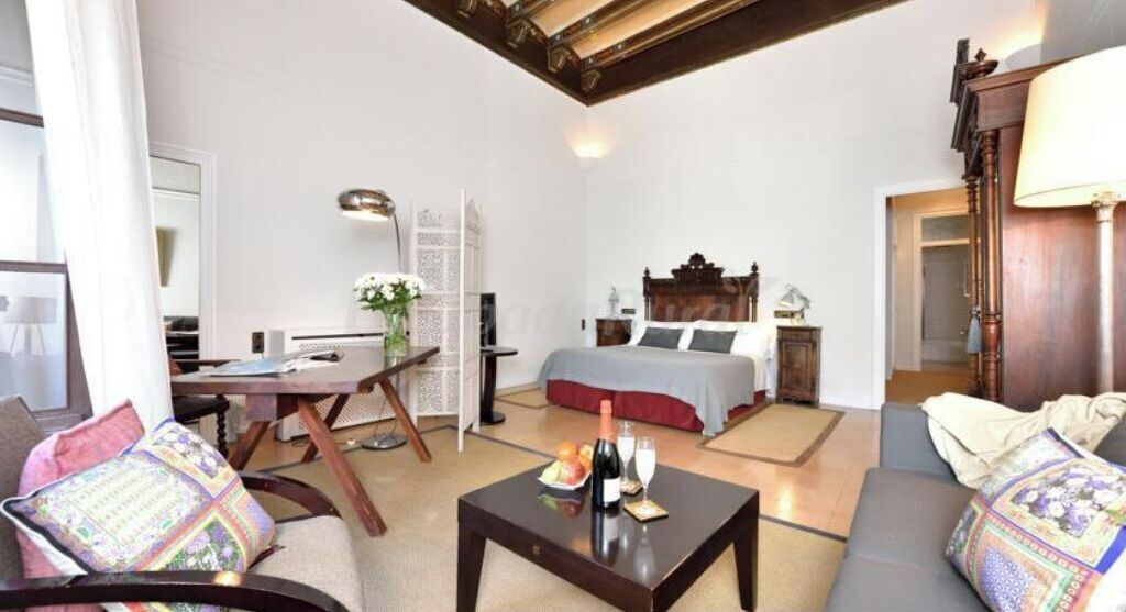 7 Schlafzimmer, Schreibtisch, Reisekinderbett, kostenloses WLAN