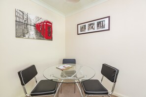 Restauration dans la chambre