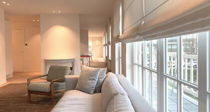Stunning Redefined! Exquisite, Luxurious Apartment