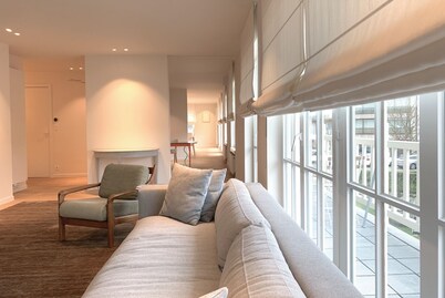 Stunning Redefined! Exquisite, Luxurious Apartment