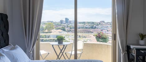 1 chambre, fer et planche Ă repasser, literie fournie