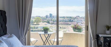 1 bedroom, iron/ironing board, bed sheets