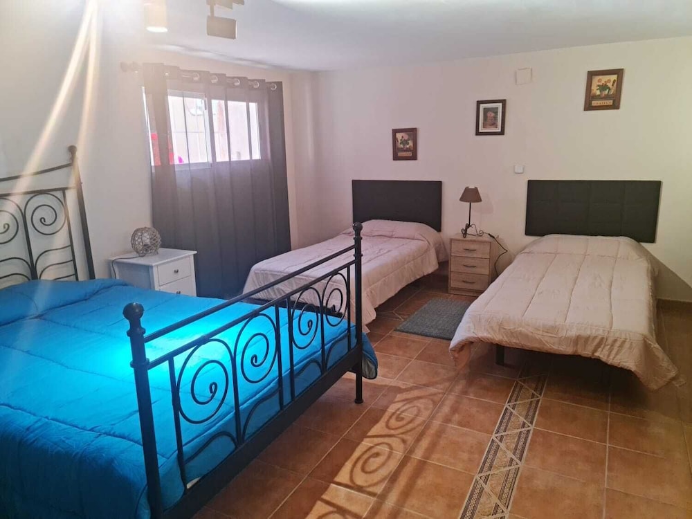 Room, Villa, con Chimenea y Piscina, Junto a la Playa del rio Alberche