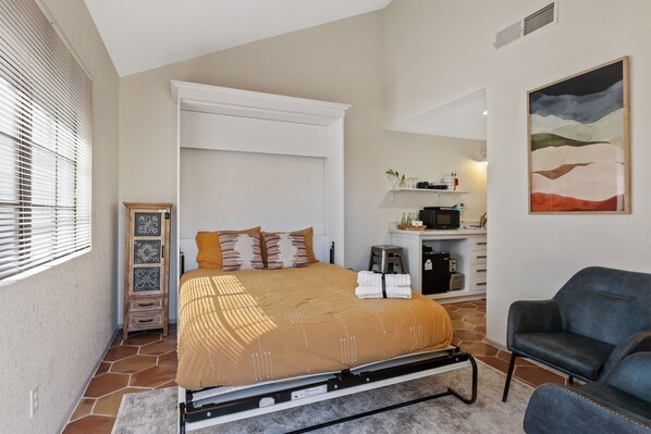 1 bedroom, iron/ironing board, free WiFi, bed sheets