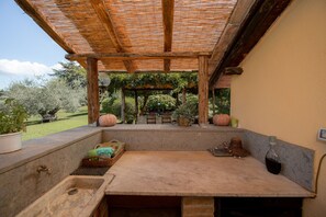 Property grounds - Elegant & Charming Family Country House near Rome (Rocca di Papa)