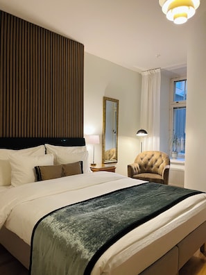 Apartment | 1 bedroom, individually decorated, blackout drapes, iron/ironing board