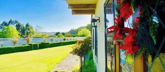 Skyline Mountain View Lodge up to 16 people