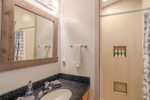 Bañera y secador de pelo