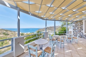 Terrace/patio - APOLLON PALACE (Syros)