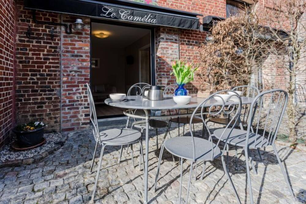 Le Camélia by Interhome