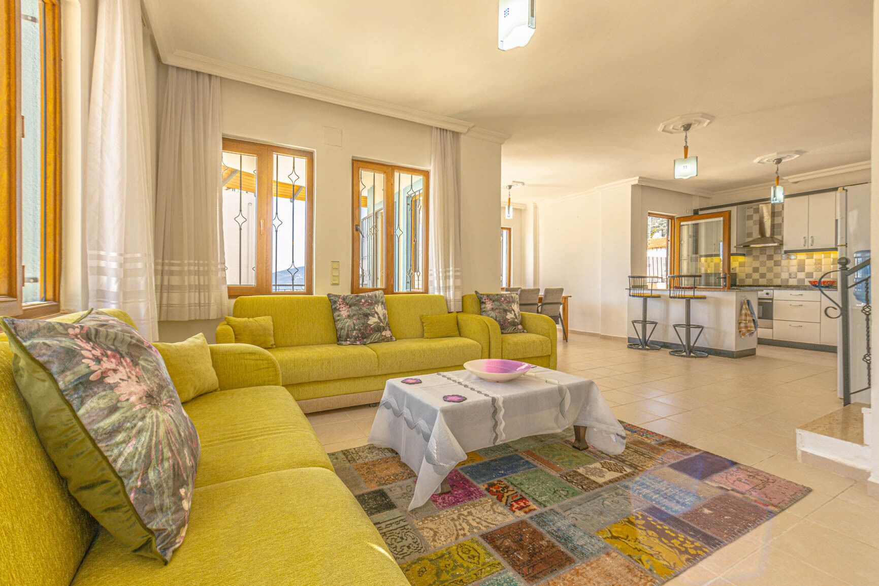 TV, peis og bordtennis