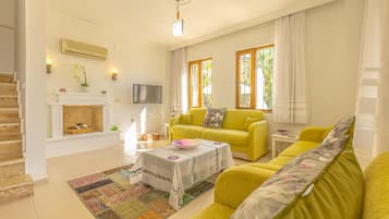 Tv, pejs, bordtennisbord