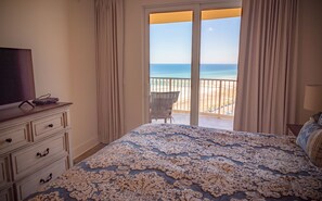 1 bedroom, iron/ironing board, free WiFi, bed sheets - The Calypso Resort in PCB , Family Friendly,11 Floor, Free Beach Chairs Service (Panama City Beach)
