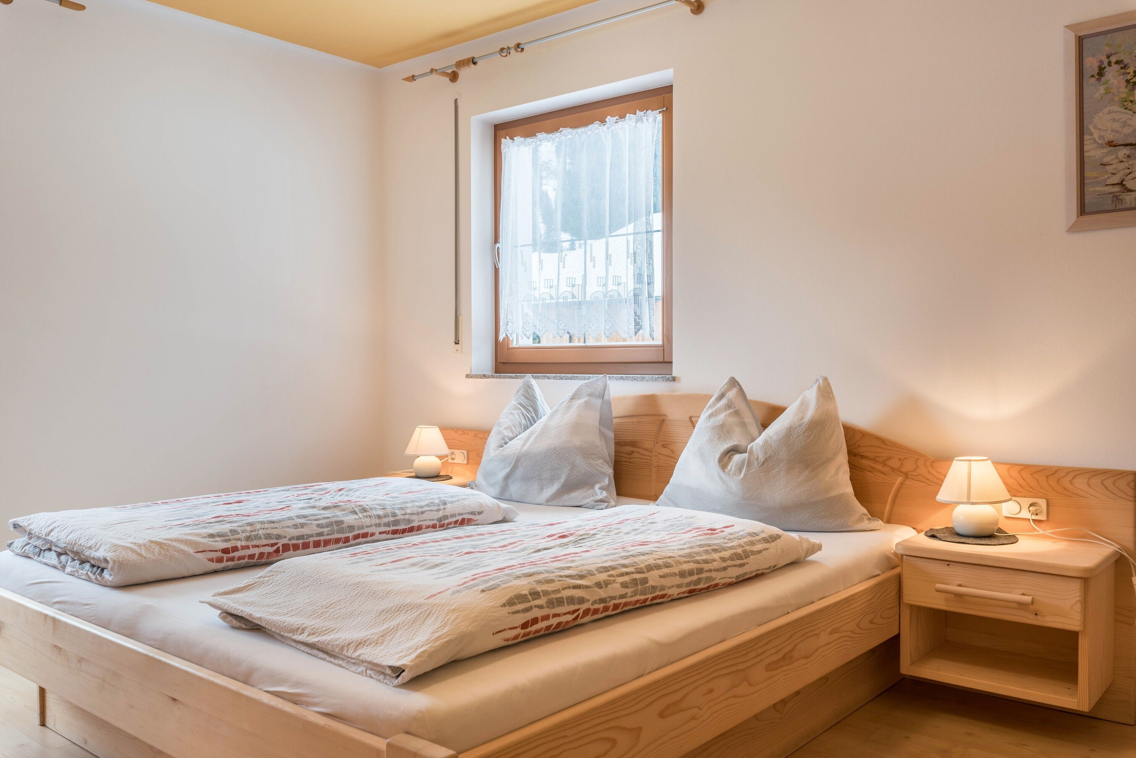 1 室のベッドルーム、WiFi (無料)、ベッドシーツ