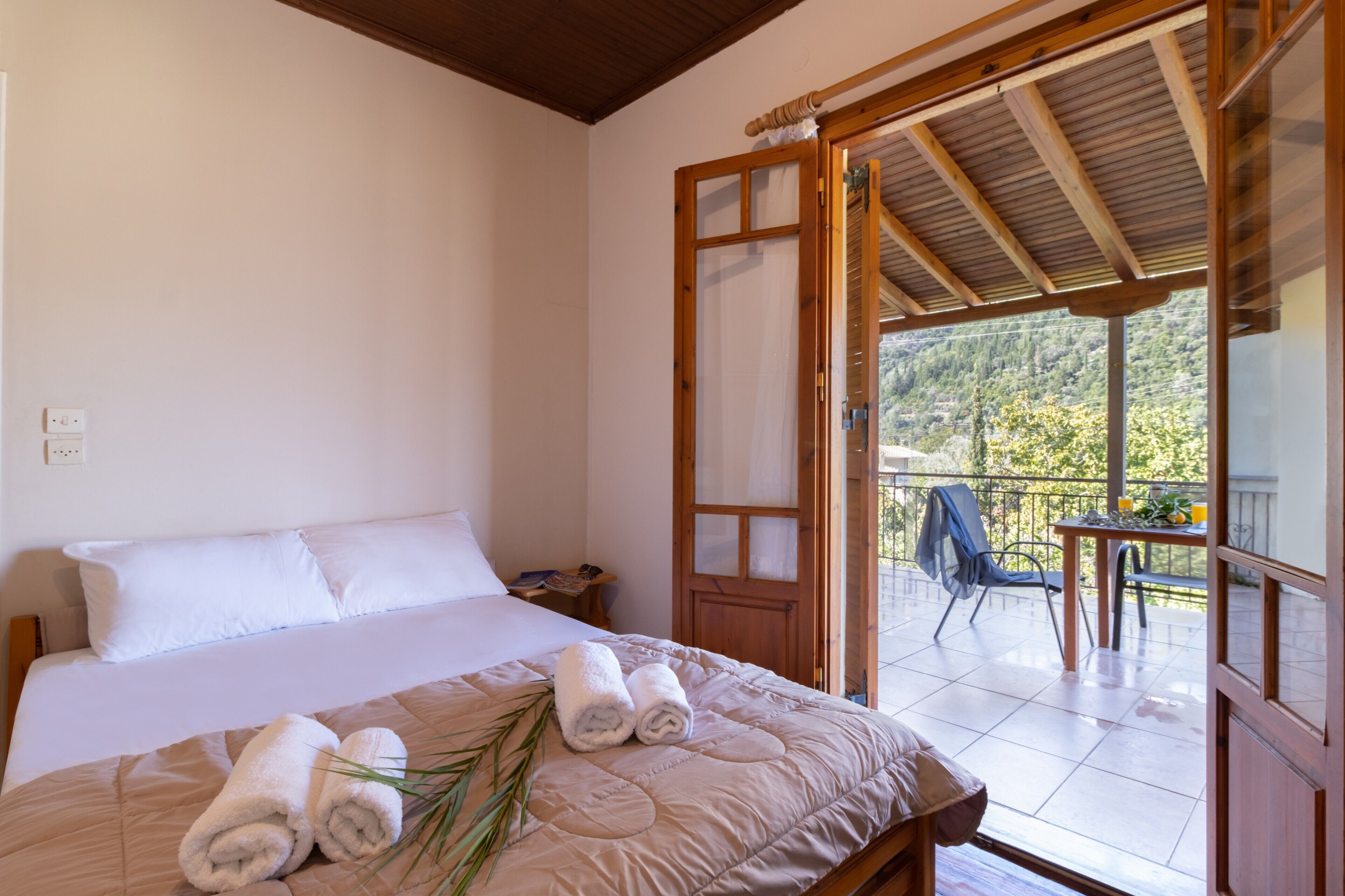 1 chambre, fer et planche à repasser, Wi-Fi gratuit, draps fournis