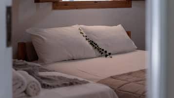 1 dormitorio, tabla de planchar con plancha, wifi gratis y ropa de cama