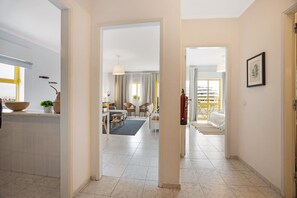 Interior - Apartment "Casa Gaivota" with Shared Pool & Wi-Fi (Portimão)