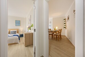 1 bedroom, free WiFi, bed sheets - Apartment "Casa Alegre" with Sea View, Balcony & Wi-Fi (Portimão)