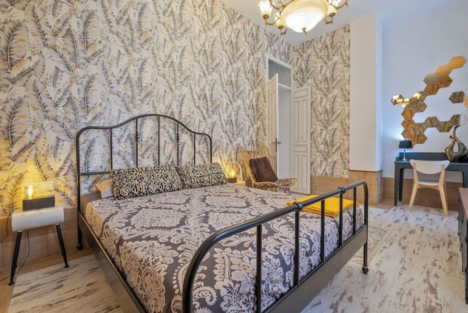 1 bedroom, desk, iron/ironing board, free WiFi