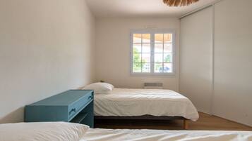 3 chambres, fer et planche Ă repasser, Wi-Fi gratuit