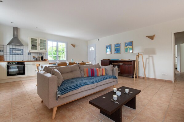 Living area - Beautiful house near the sea for 6 people (Notre-Dame-de-Monts)