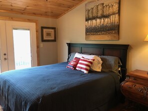 3 bedrooms, iron/ironing board, free WiFi, bed sheets - Dutch Hill Manor II, NEW construction, upscale, near ASV and CDP, 2 of 2 units (Mt. Vision)