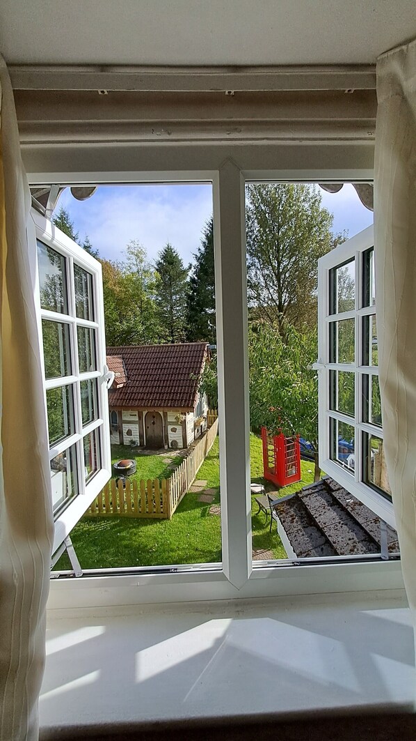 Mountain view - Coynant Farm Guest House (Swansea)