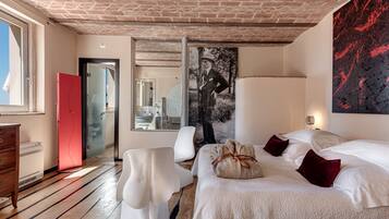 6 Schlafzimmer, Zimmersafe, Schreibtisch, kostenloses WLAN