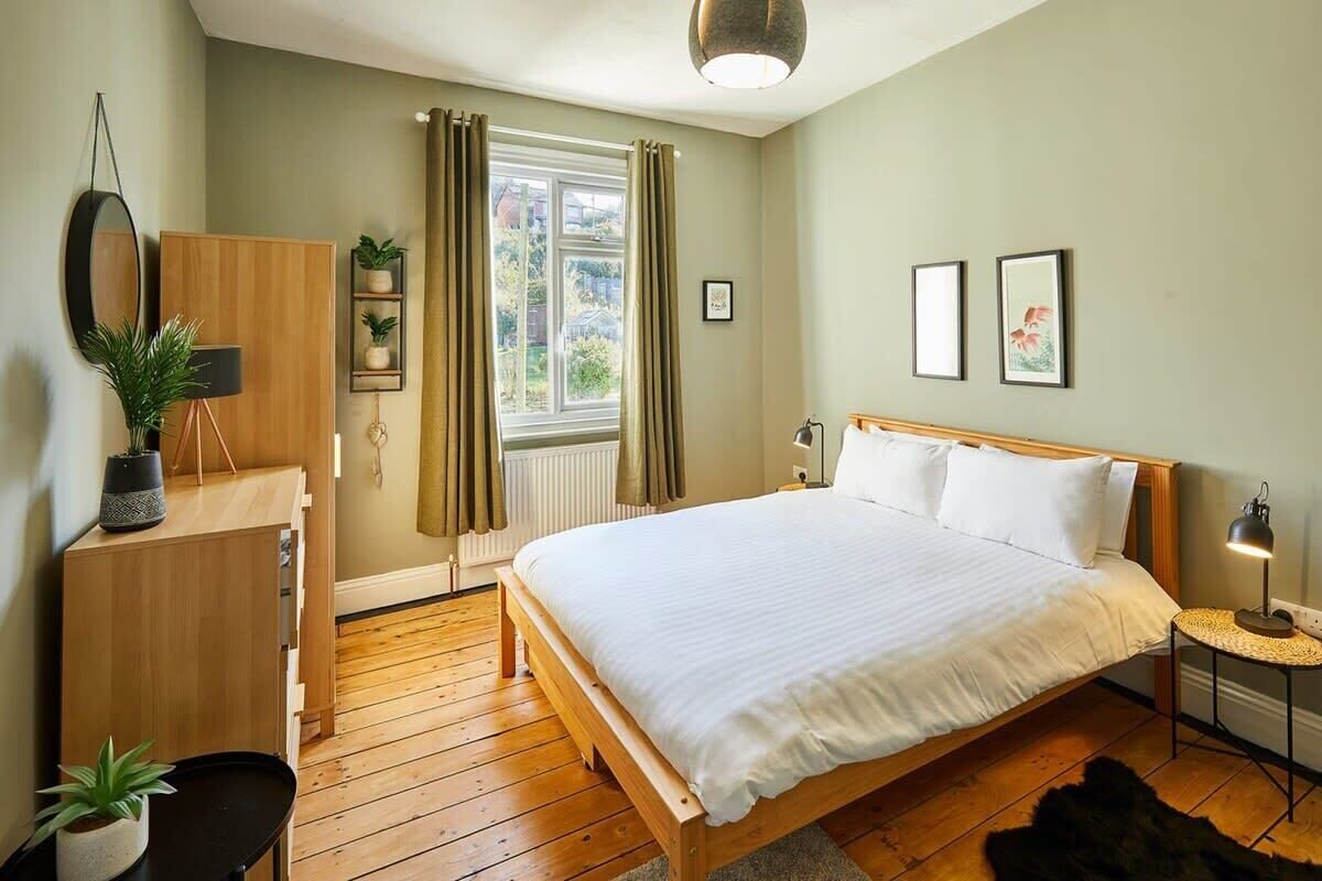 3 間睡房、熨斗/熨衫板、免費 Wi-Fi、床單