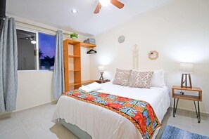 2 bedrooms, laptop workspace, iron/ironing board, free WiFi