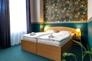 Phòng đôi hoặc 2 giường đơn phong cách cổ điển | Két bảo mật tại phòng, bàn, phòng cách âm 