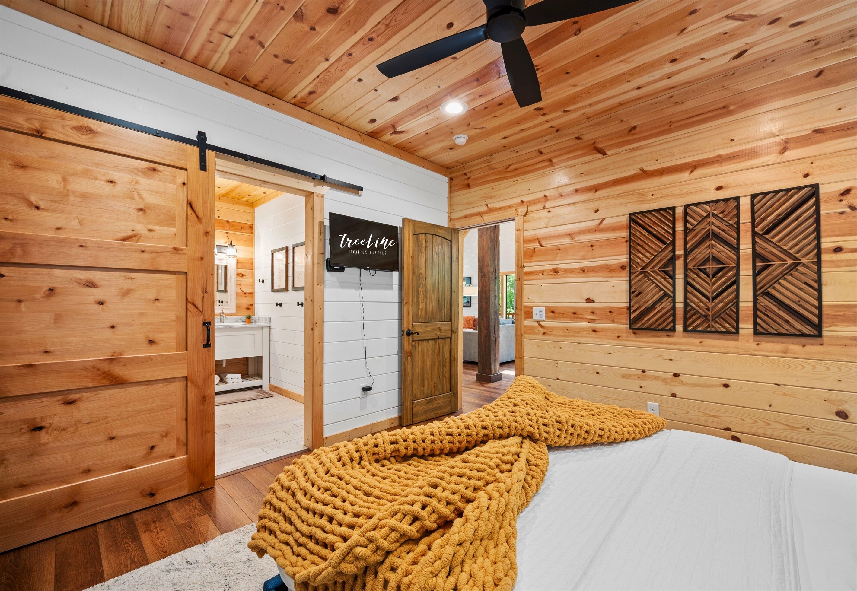 2 habitaciones, tabla de planchar con plancha y wifi gratis 