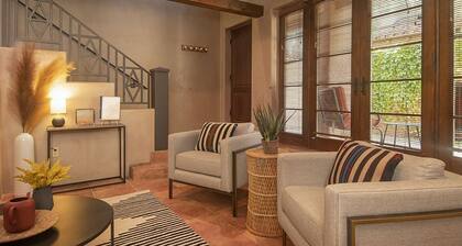 Casa Esperanza | Elegant 2BR Walk to Santa Fe Plaza