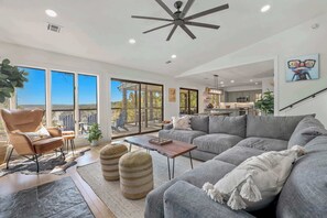 TV, fireplace, offices