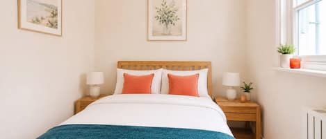 3 habitaciones, escritorio, tabla de planchar con plancha y wifi gratis