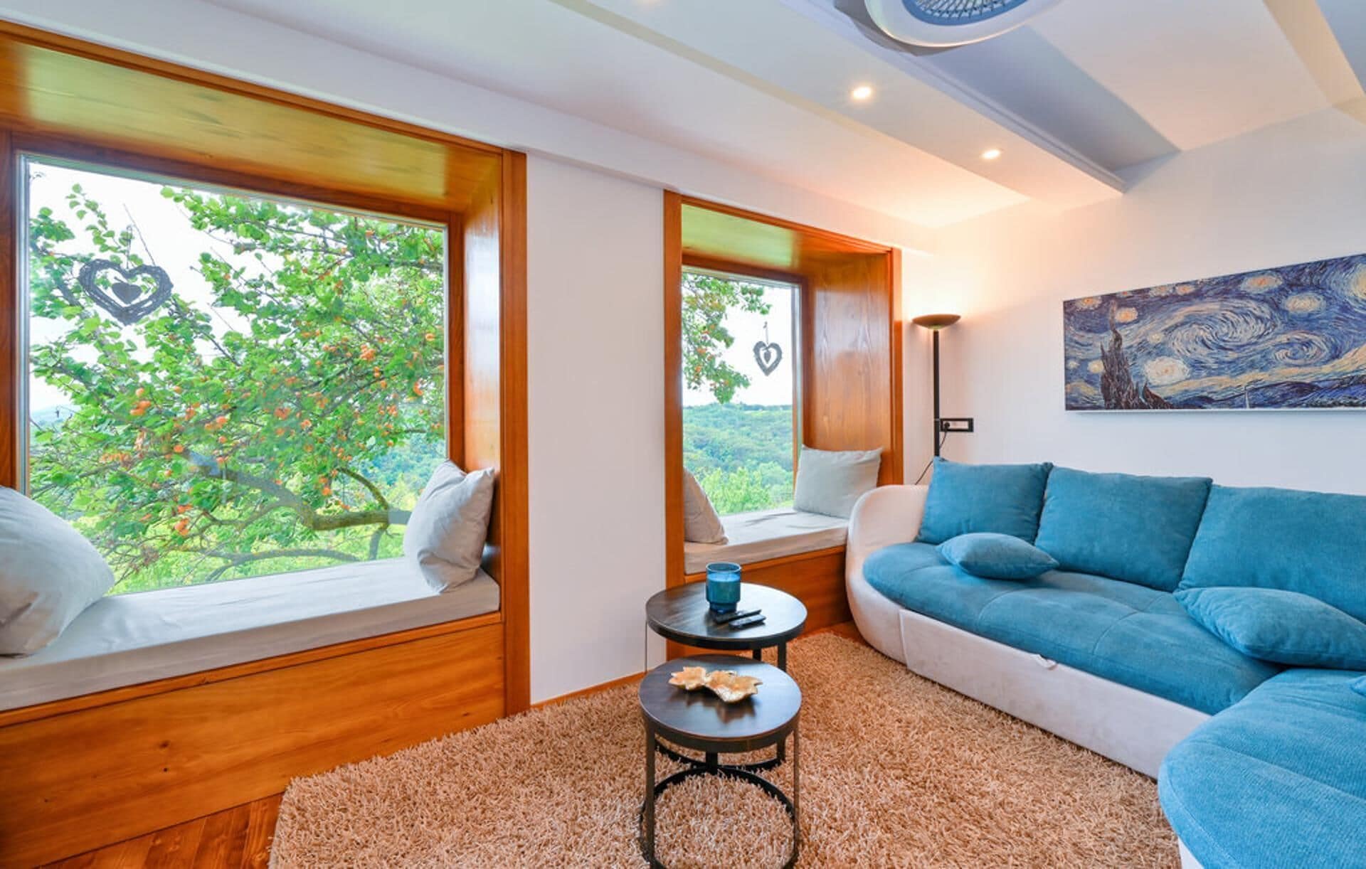 Villa | Living room | Fireplace