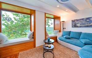 Villa | Sala de estar | Chimenea 