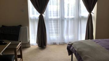 1 bedroom, iron/ironing board, WiFi