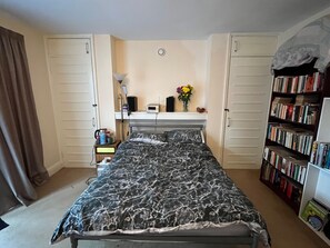 1 chambre, fer et planche à repasser, Wi-Fi