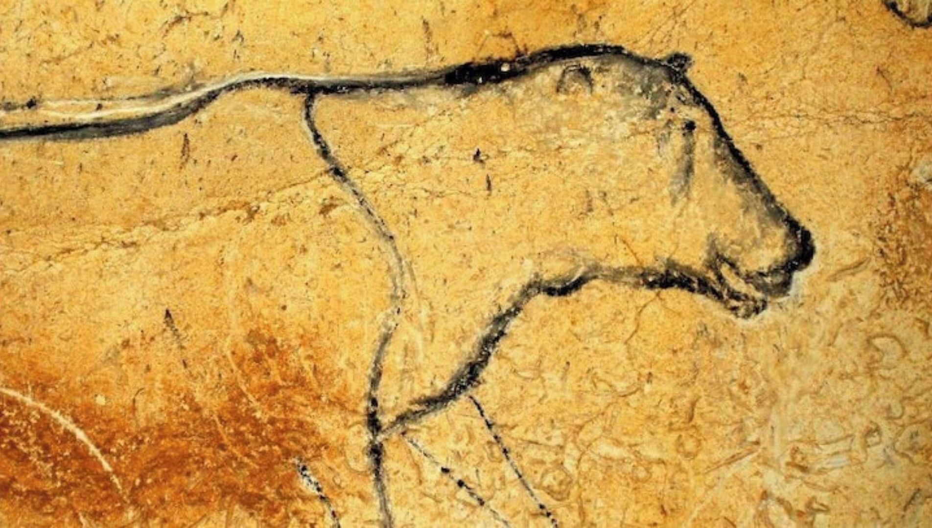 Una pintura rupestre de un caballo.