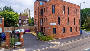 Exterior - Stunning and Modern Apartment in Liverpool, UK (Liverpool)