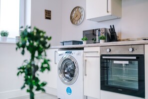 Apartment, Multiple Beds | 2 bedrooms, free WiFi, bed sheets - Stunning and Modern Apartment in Liverpool, UK (Liverpool)