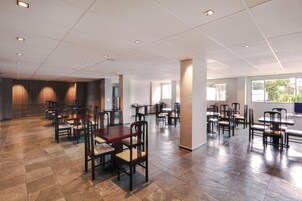 Desayuno buffet incluido todos los días