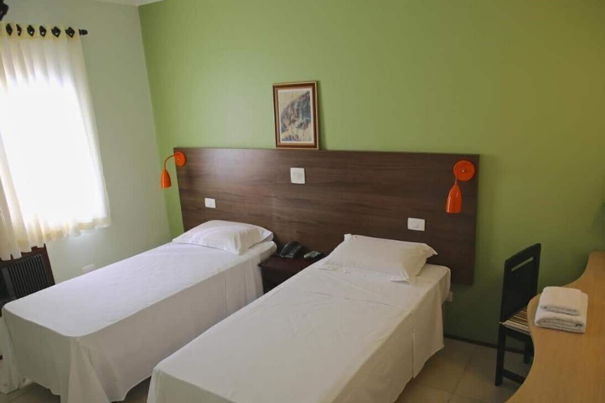 Wifi gratis y ropa de cama