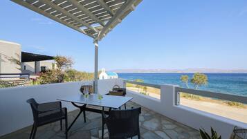 Suite with Sea View | Terrace/patio