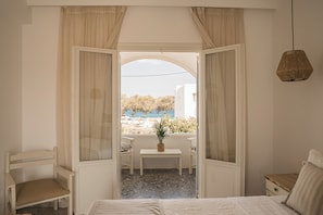 Superior Double or Twin Room, Sea View | In-room safe, blackout drapes, iron/ironing board, free WiFi